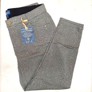 NEW! Democracy "AB"solution Slimming & Butt Boost High Rise Jean - PETITE